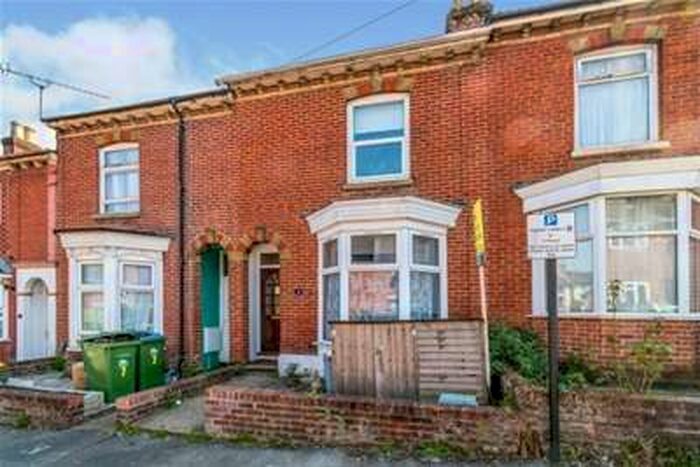 5 Bedroom House To Rent In Forster Road, Portswood, SO14