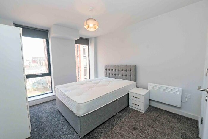 2 Bedroom Apartment To Rent In Neptune Place, Liverpool, Merseyside, L8