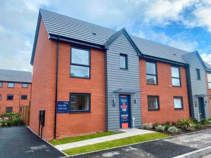 3 Bedroom Semi-Detached House For Sale In Lucas Green, Shirley, Solihull, West Midlands, B90