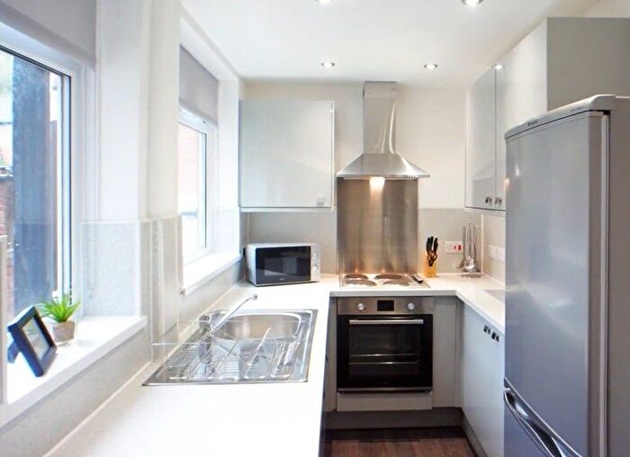 4 Bedroom Terraced House To Rent In Tudor Grove, The Arboretum, Nottingham, NG1