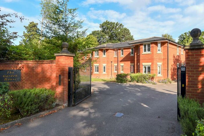 2 Bedroom Apartment To Rent In Sunningdale, Berkshire, SL5
