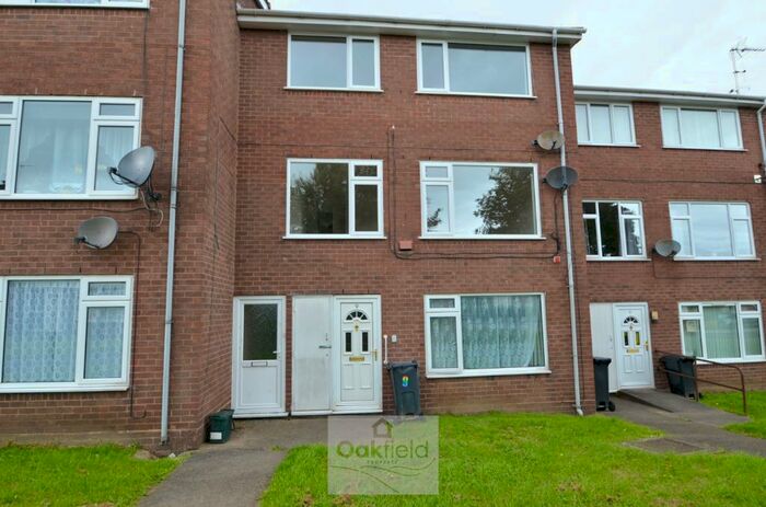 3 Bedroom Flat To Rent In Burton Court, Connah's Quay, Deeside, Flintshire, CH5