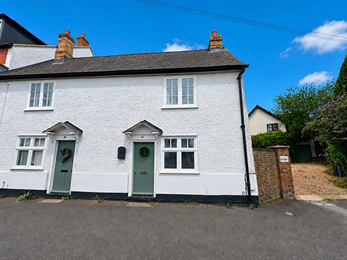 2 Bedroom Semi-Detached House For Sale In Sun Street, Biggleswade, SG18