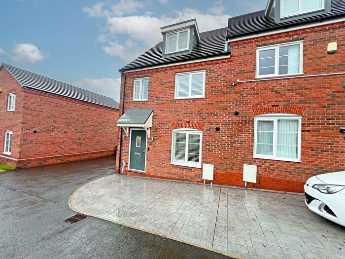 3 Bedroom Semi Detached House For Sale In Hackness Road, Hamilton, Leicester, Leicestershire, LE5