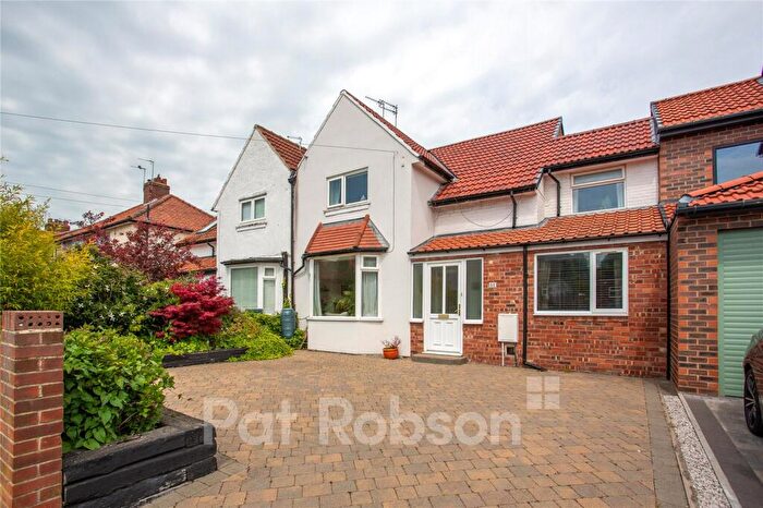 3 Bedroom Semi-Detached House For Sale In Hollywood Avenue, Gosforth, Newcastle Upon Tyne, Tyne And Wear, NE3