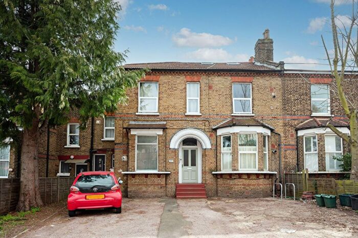 Studio To Rent In Croydon Road, Penge, London, SE20