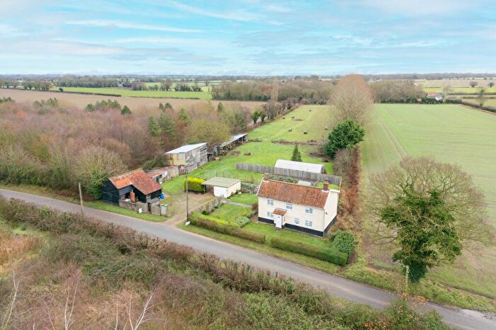 4 Bedroom Cottage For Sale In Scoulton Road, Rockland St. Peter, NR17