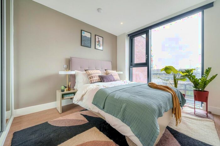 3 Bedroom Apartment To Rent In Uncle Leeds, Whitehall Leeds, ., LS12