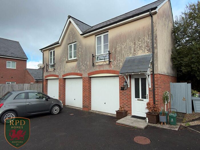 2 Bedroom Property To Rent In Birch Rock Road, Pontarddulais, Swansea, SA4