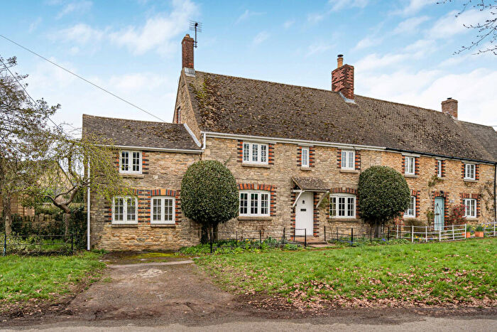 4 Bedroom Cottage For Sale In North Green, Kirtlington, OX5