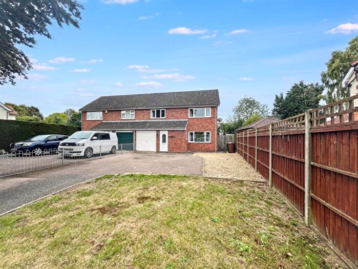4 Bedroom Semi-Detached House For Sale In Attleborough, NR17
