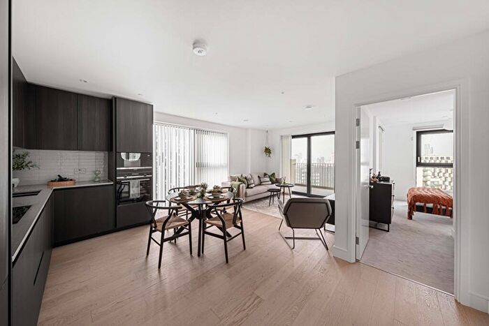 2 Bedroom Flat For Sale In Hawksbury Heights, London, SE17