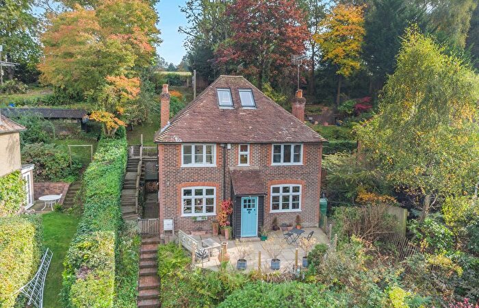 5 Bedroom Detached House For Sale In Peaslake Lane, Peaslake, GU5