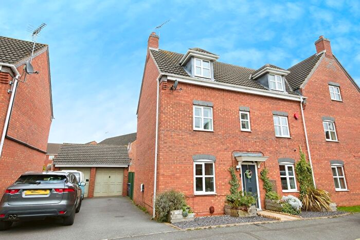 5 Bedroom Property For Sale In Panama Road, Burton-On-Trent, DE13