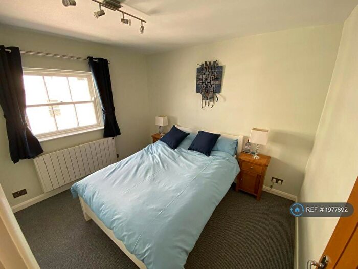 1 Bedroom Penthouse To Rent In Marine Parade, Worthing, BN11