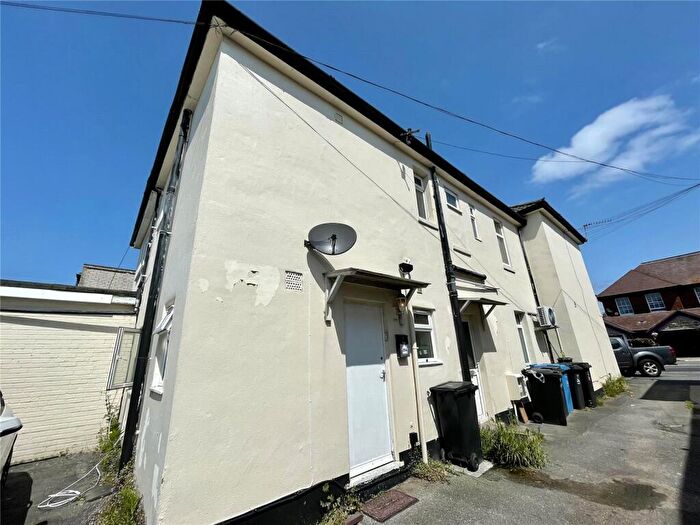 Studio To Rent In Wallisdown Road, Poole, Dorset, BH12