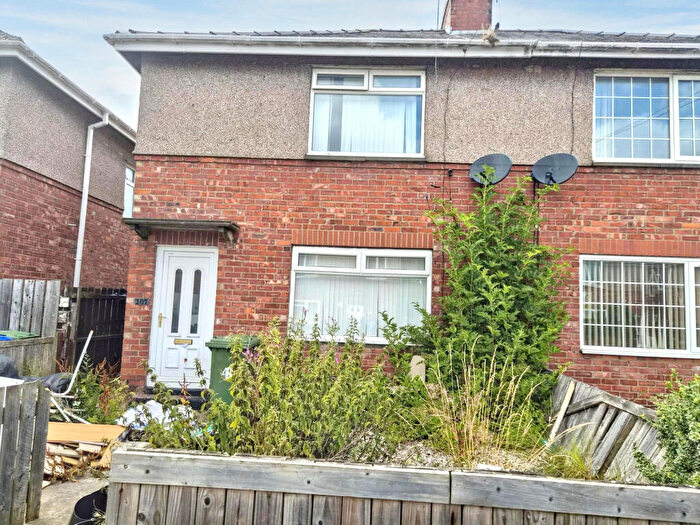 3 Bedroom Semi-Detached House For Sale In Twentieth Avenue, Blyth, Northumberland, NE24