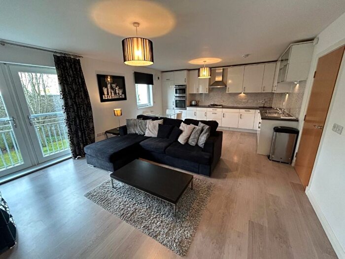 2 Bedroom Flat To Rent In Queens Crescent, West End, Aberdeen, AB15