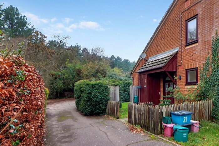 1 Bedroom Cluster House For Sale In Wheatlands, Stevenage, Hertfordshire, SG2