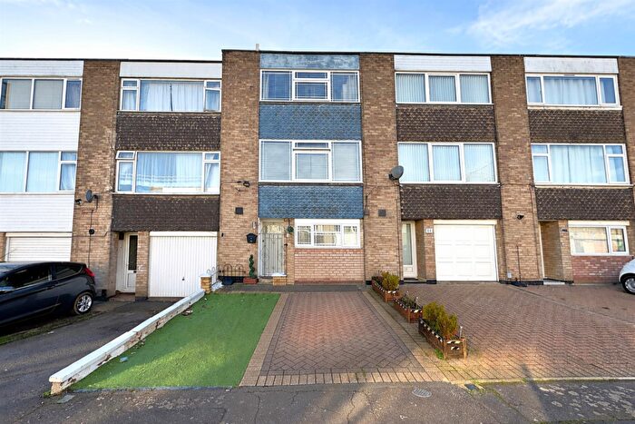4 Bedroom Town House For Sale In Carron Close, Corby, NN17
