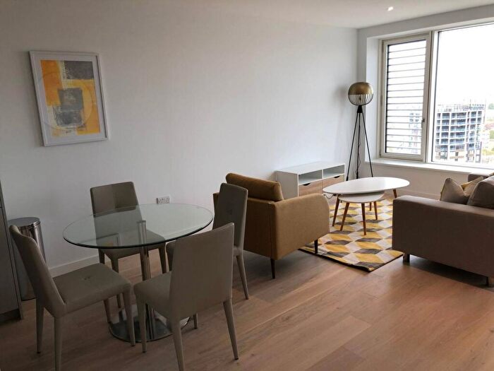 1 Bedroom Flat To Rent In Deacon Street, Southwark, London, SE17