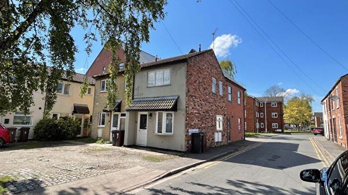2 Bedroom End Of Terrace House To Rent In Lindsey Court, Lincoln, LN5