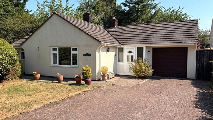 3 Bedroom Bungalow For Sale In Ottervale Close, Rawridge, Honiton, Devon, EX14