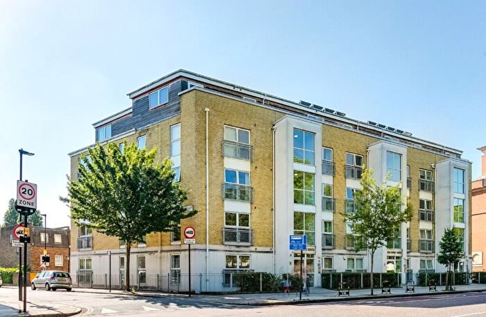 1 Bedroom Flat To Rent In Northpoint House, Essex Road, N1