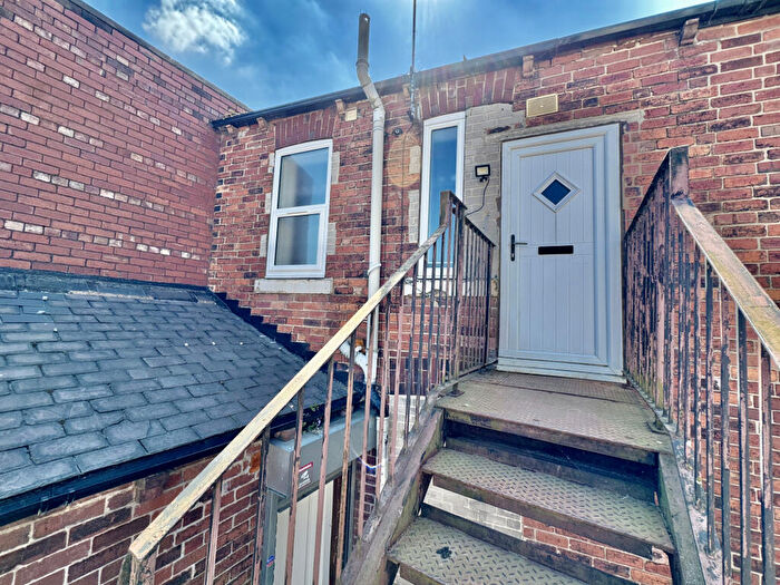 1 Bedroom Flat To Rent In Midland Road, Royston, Barnsley, S71