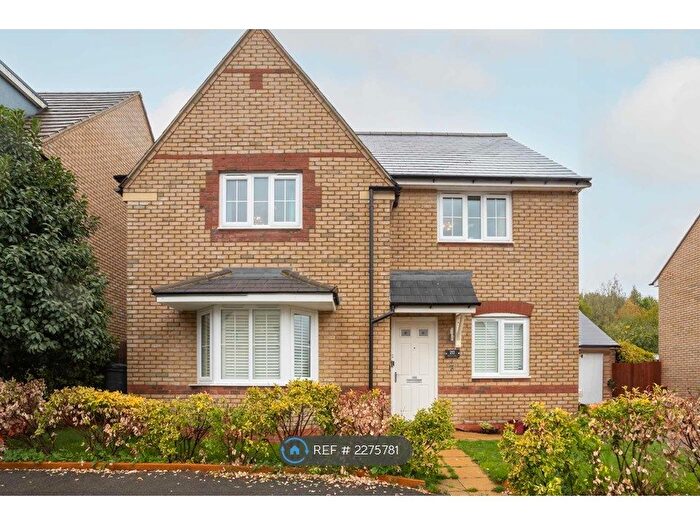 4 Bedroom Detached House To Rent In Maritime Way, Brooklands, Milton Keynes, MK10