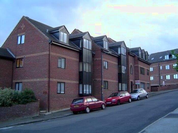 2 Bedroom Flat To Rent In School Road, Crookes, Sheffield, S10