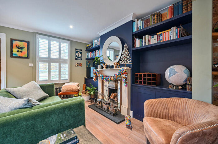 3 Bedroom Cottage To Rent In Portsmouth Road, KT10