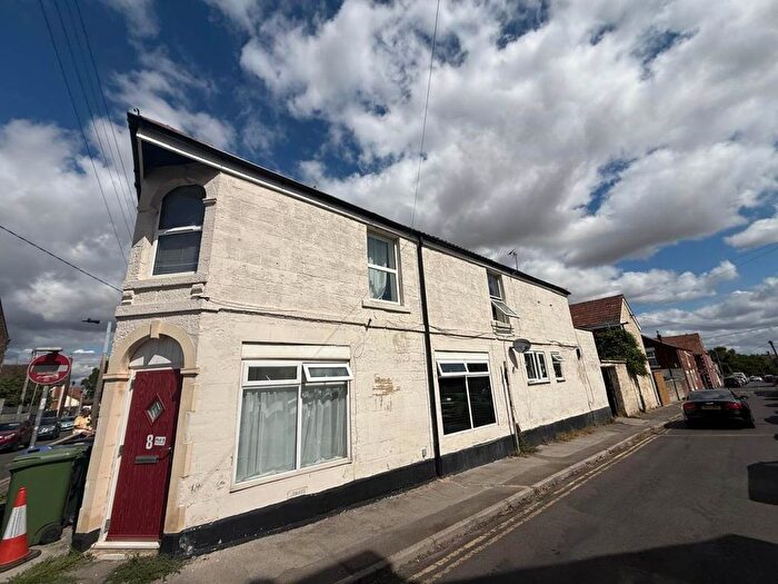Studio To Rent In Bond Street, Trowbridge, Wiltshire, BA14