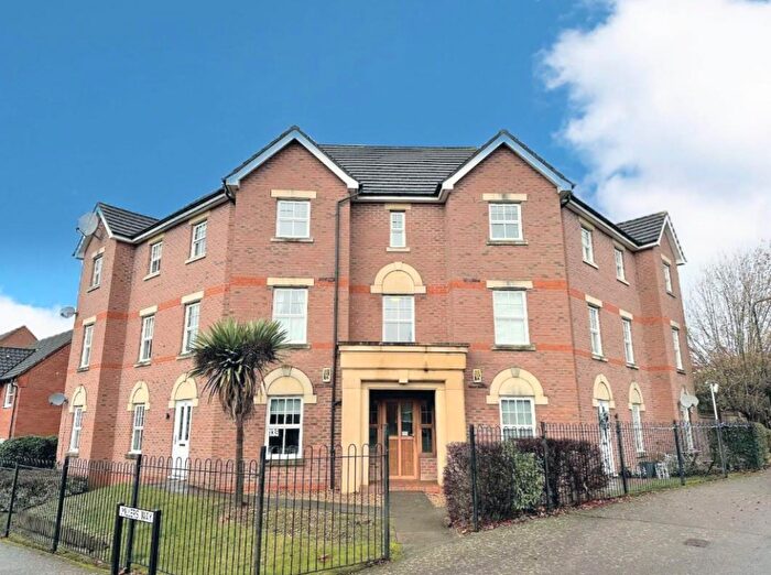 2 Bedroom Flat To Rent In Wake Way, Grange Park, Northampton, NN4