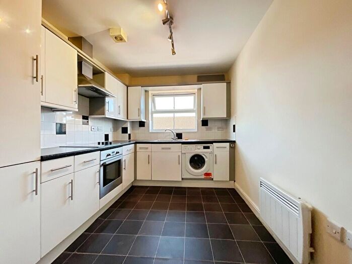2 Bedroom Apartment To Rent In Riverside Drive, Lincoln, LN5