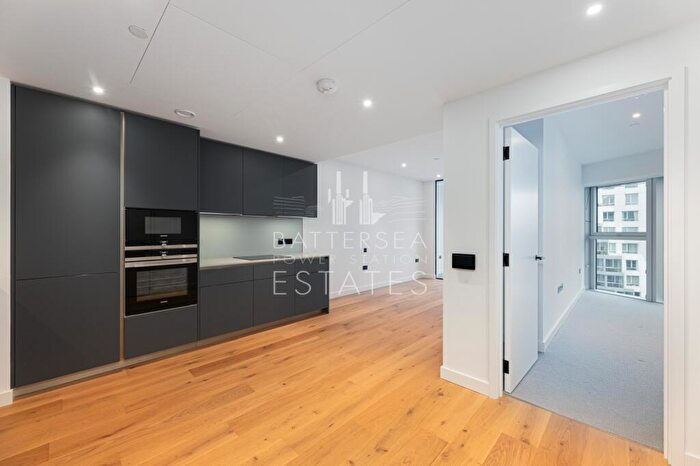 1 Bedroom Apartment To Rent In L-, Electric Boulevard, Battersea, SW11