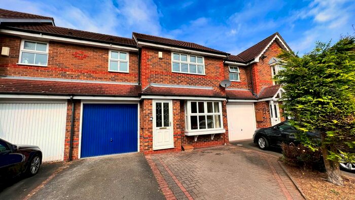 3 Bedroom Town House To Rent In Chater Drive, Sutton Coldfield, B76