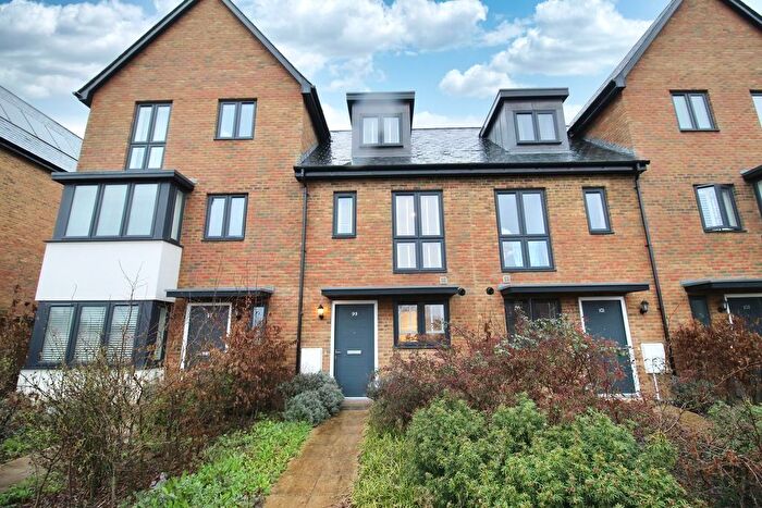3 Bedroom Terraced House For Sale In Bluebell Way, Whiteley, PO15