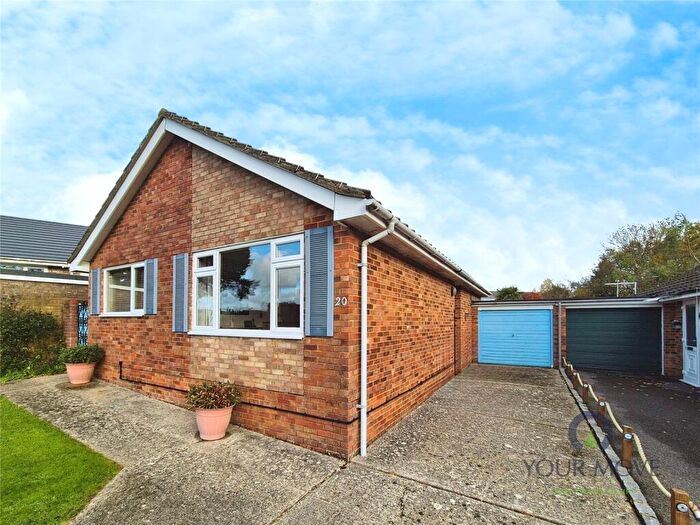 2 Bedroom Bungalow For Sale In Hilary Close, Polegate, East Sussex, BN26