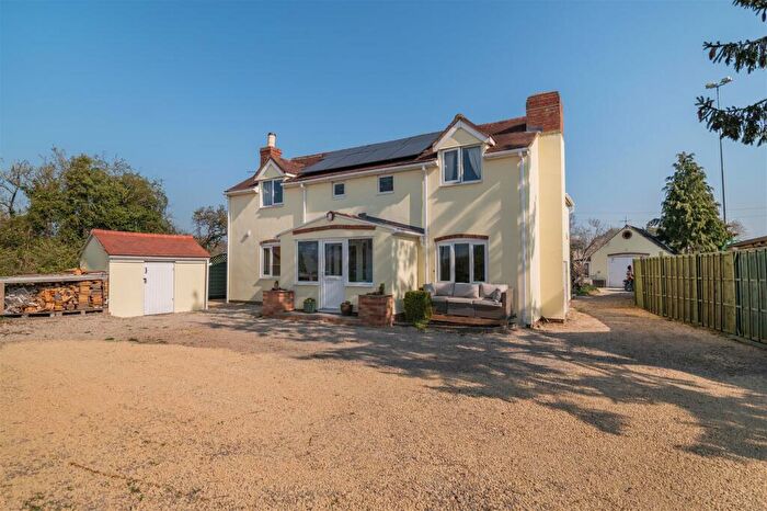 4 Bedroom Cottage For Sale In Newent, GL18