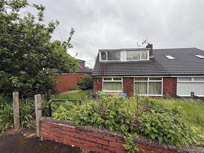3 Bedroom Semi-Detached Bungalow For Sale In Brookside Avenue, Grotton, Oldham, OL4