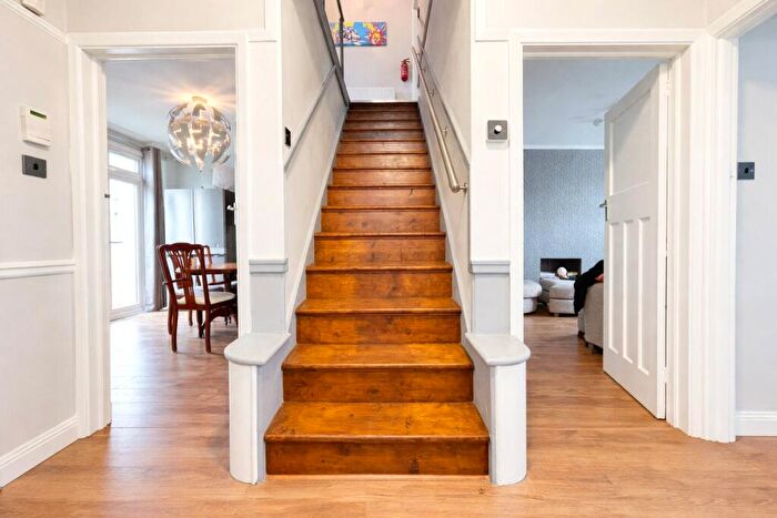 5 Bedroom Semi-Detached House For Sale In Broad Walk, London, SE3