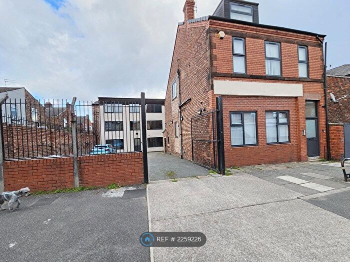 1 Bedroom Flat To Rent In Grange Road West, Prenton, CH43