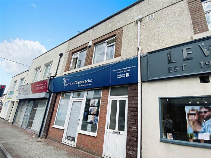 2 Bedroom Flat To Rent In Bartlett Street, Caerphilly, CF83