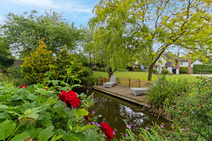 4 Bedroom Detached House For Sale In The Street, High Roding, Dunmow, Essex, CM6