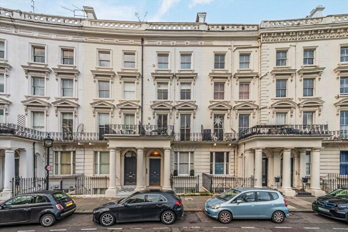 Studio To Rent In St. Stephens Crescent, London, W2