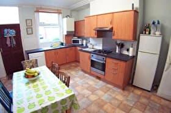 4 Bedroom Terraced House To Rent In Burchett Grove, Leeds, West Yorkshire, LS6