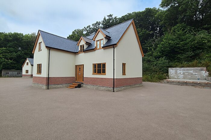 4 Bedroom Detached House For Sale In Forge Row, Gilwern, NP7