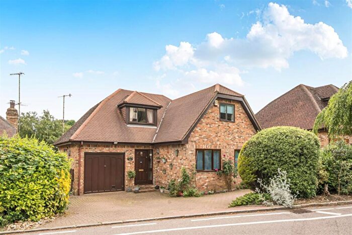 5 Bedroom Detached House For Sale In Graemesdyke Road, Berkhamsted, HP4