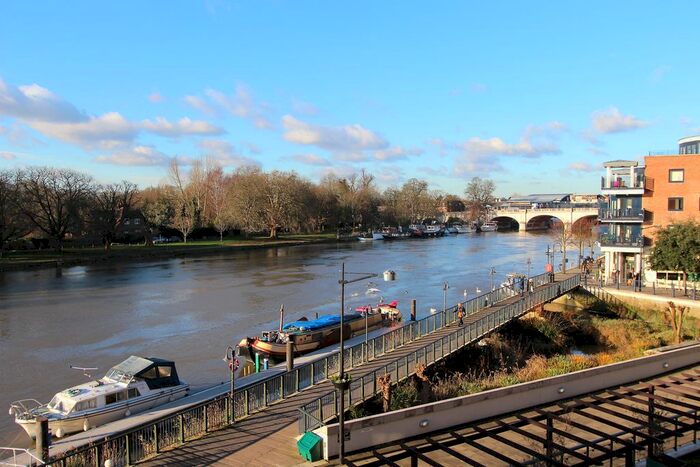 2 Bedroom Flat To Rent In Wadbrook Street, Kingston Upon Thames, KT1